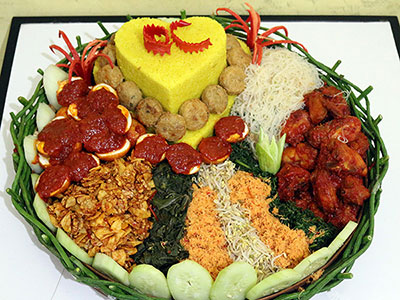 Nasi Tumpeng